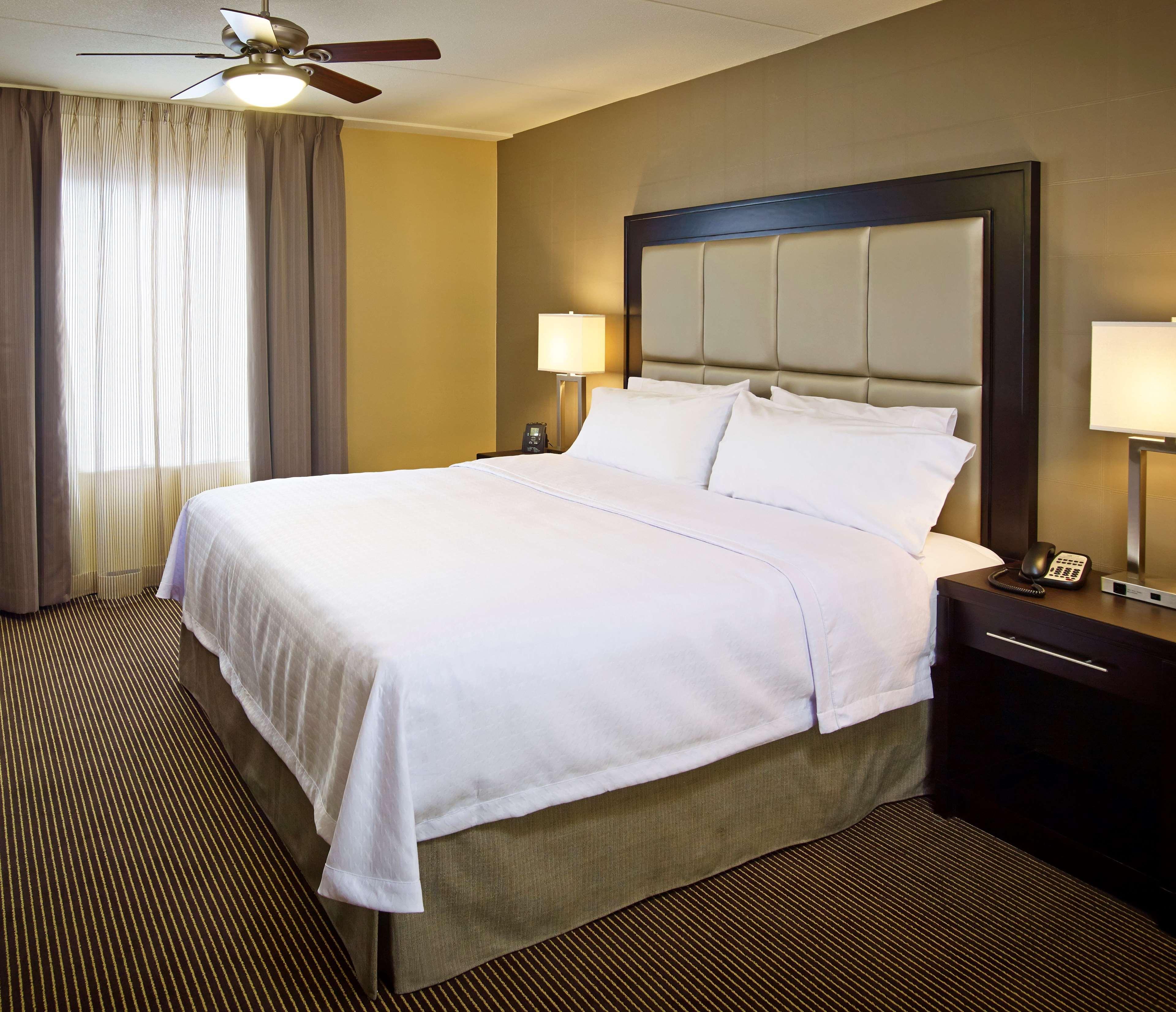 Homewood Suites By Hilton Hamilton Exterior photo