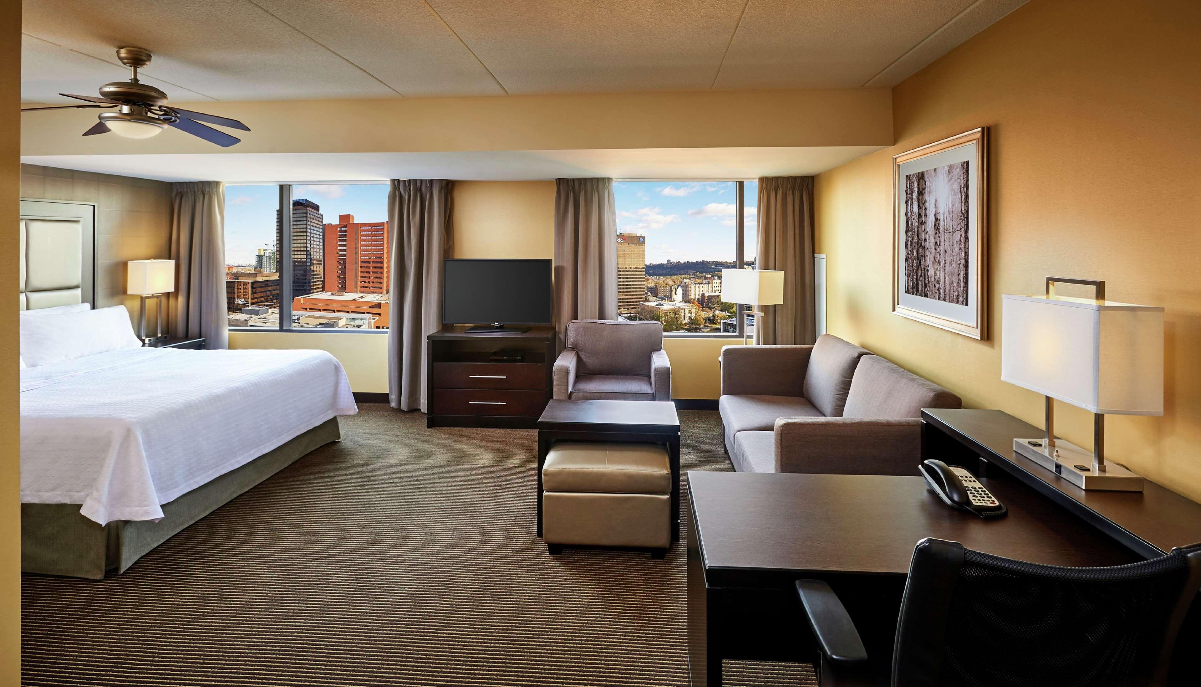 Homewood Suites By Hilton Hamilton Exterior photo