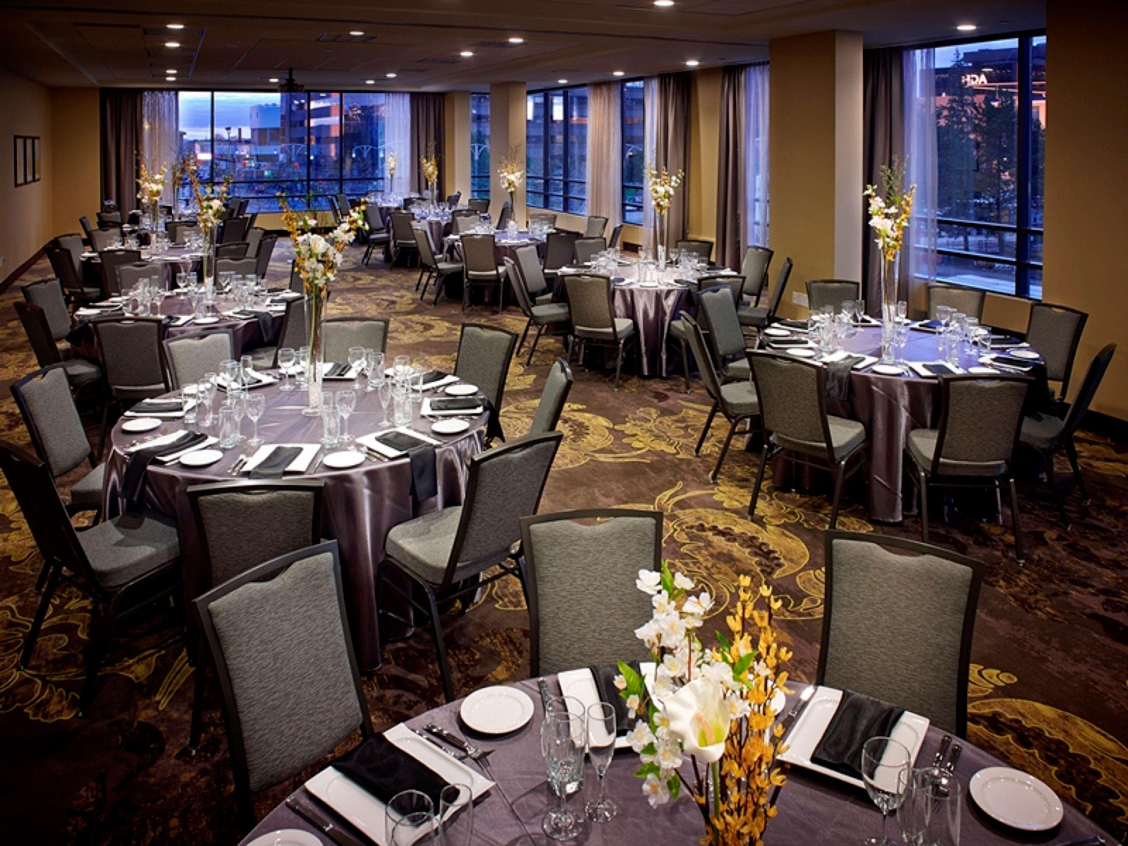Homewood Suites By Hilton Hamilton Exterior photo