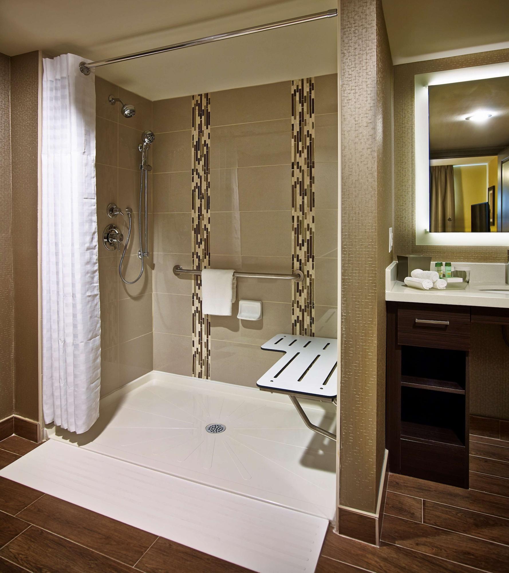 Homewood Suites By Hilton Hamilton Exterior photo